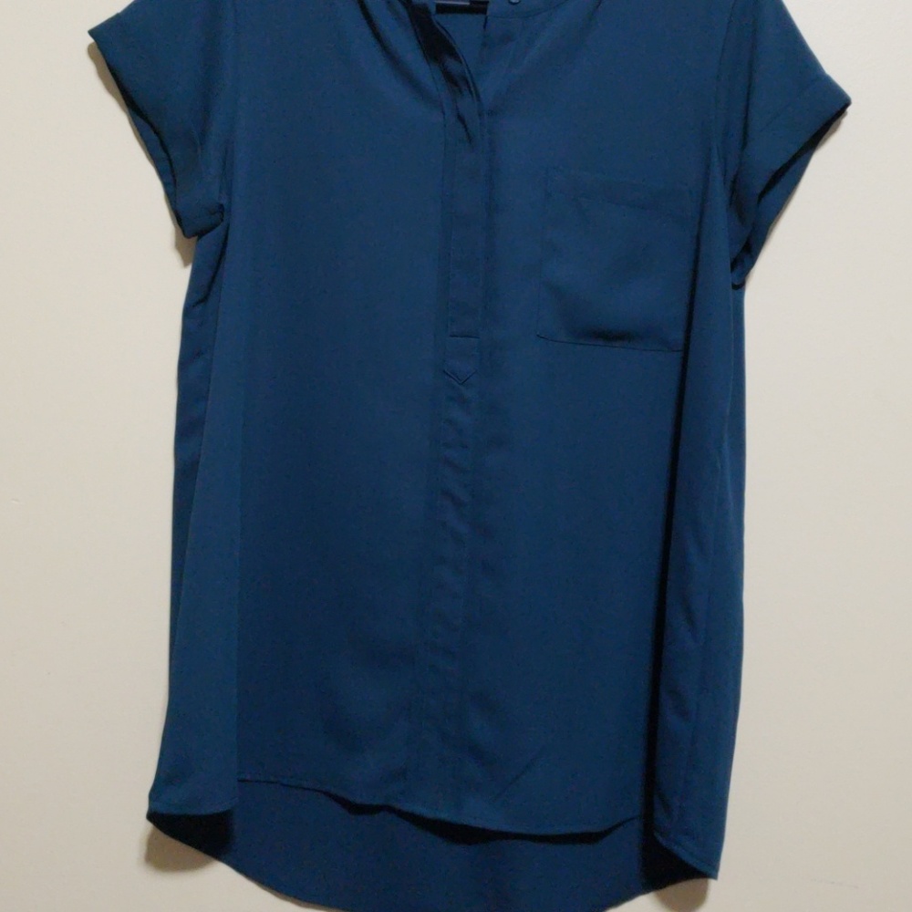Half sleeve shirt
